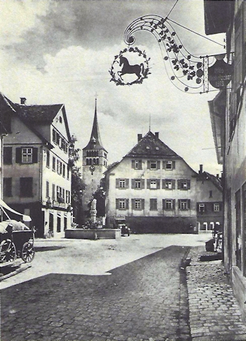 Marktplatz mit Rössle